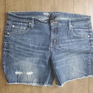 Mossimo Size 16 Boyfriend Fit Denim Cutoffs
